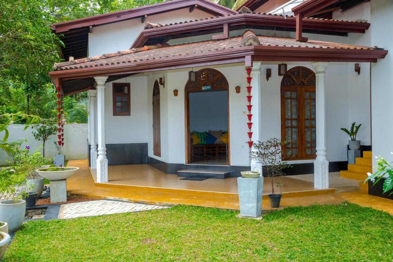 Villa Kumana - Unawatuna Galle Exteriör bild